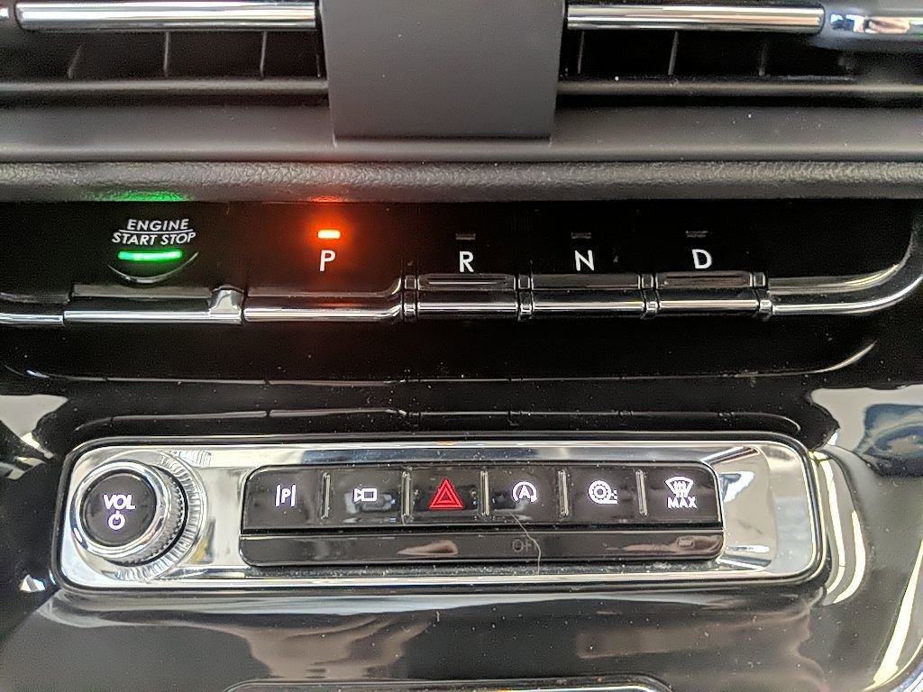 Certified 2023 Lincoln Corsair Reserve image 18