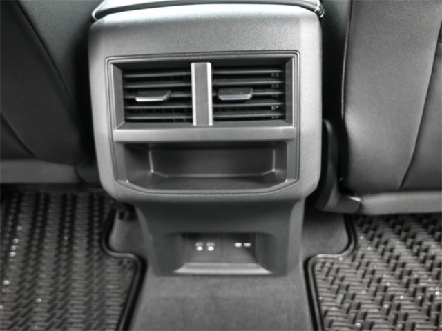 Certified 2023 Volkswagen Atlas Cross Sport SE image 24