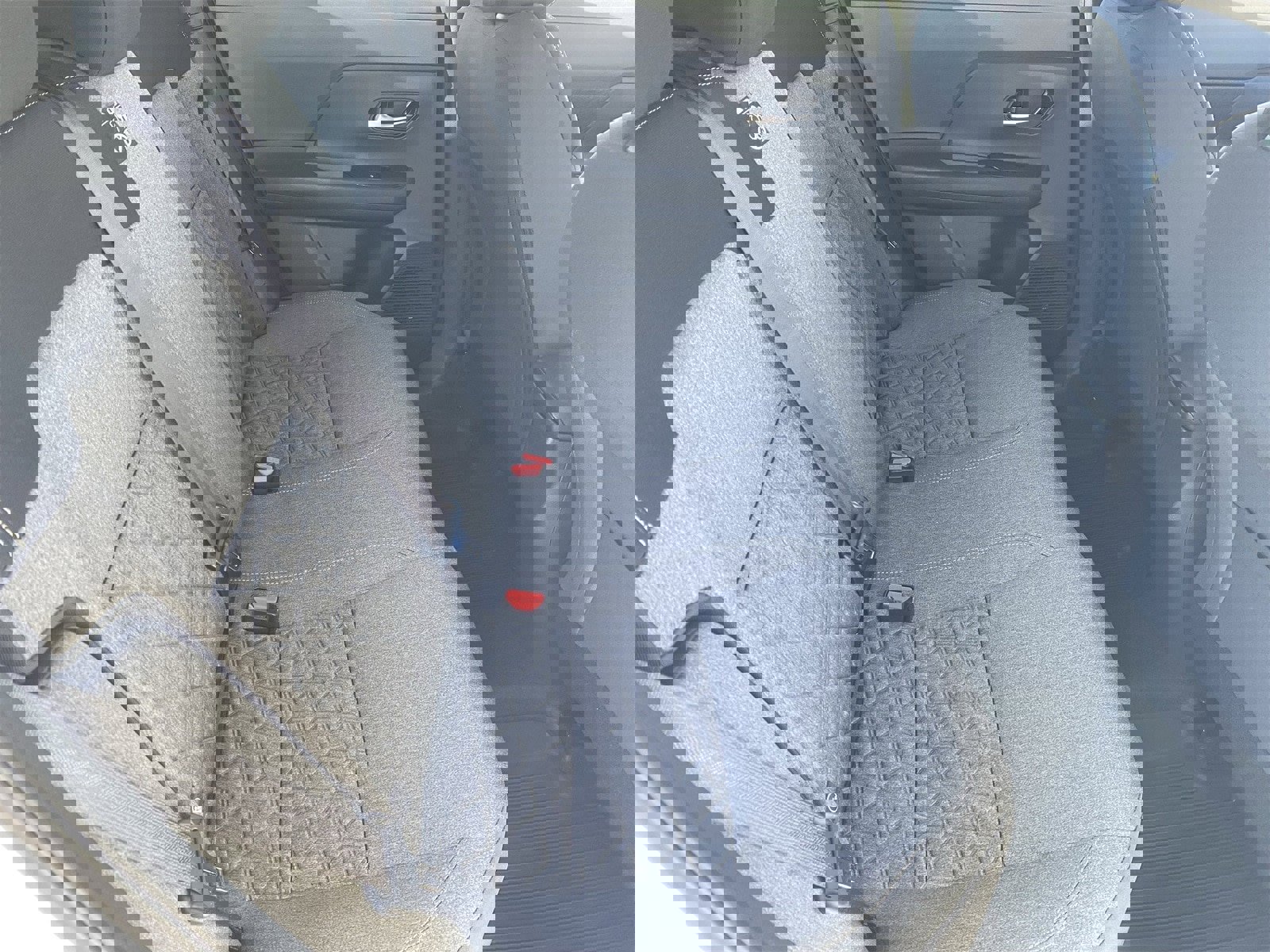 New 2026 Nissan Kicks SV image 14