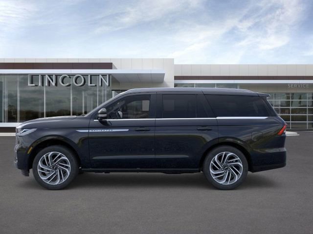 New 2026 Lincoln Navigator Reserve image 3