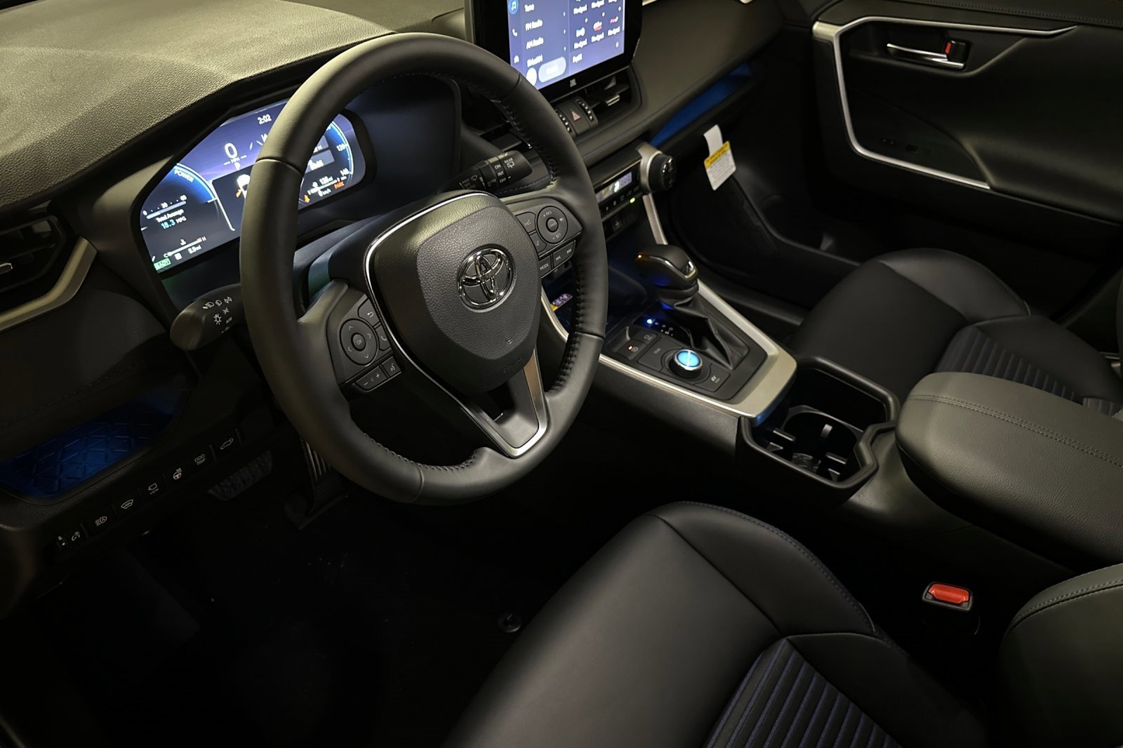 New 2025 Toyota RAV4 XSE image 9