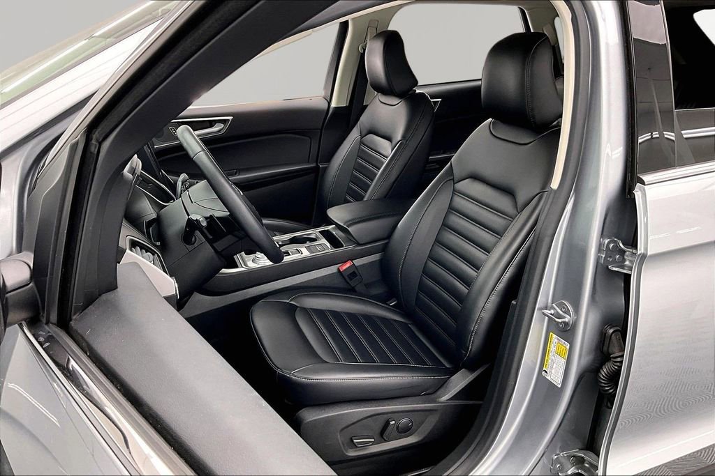 Certified 2024 Ford Edge SEL w/ Convenience Package AWD/4WD image 25