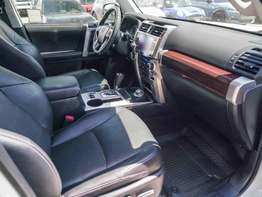 Used 2021 Toyota 4Runner Limited AWD/4WD image 15