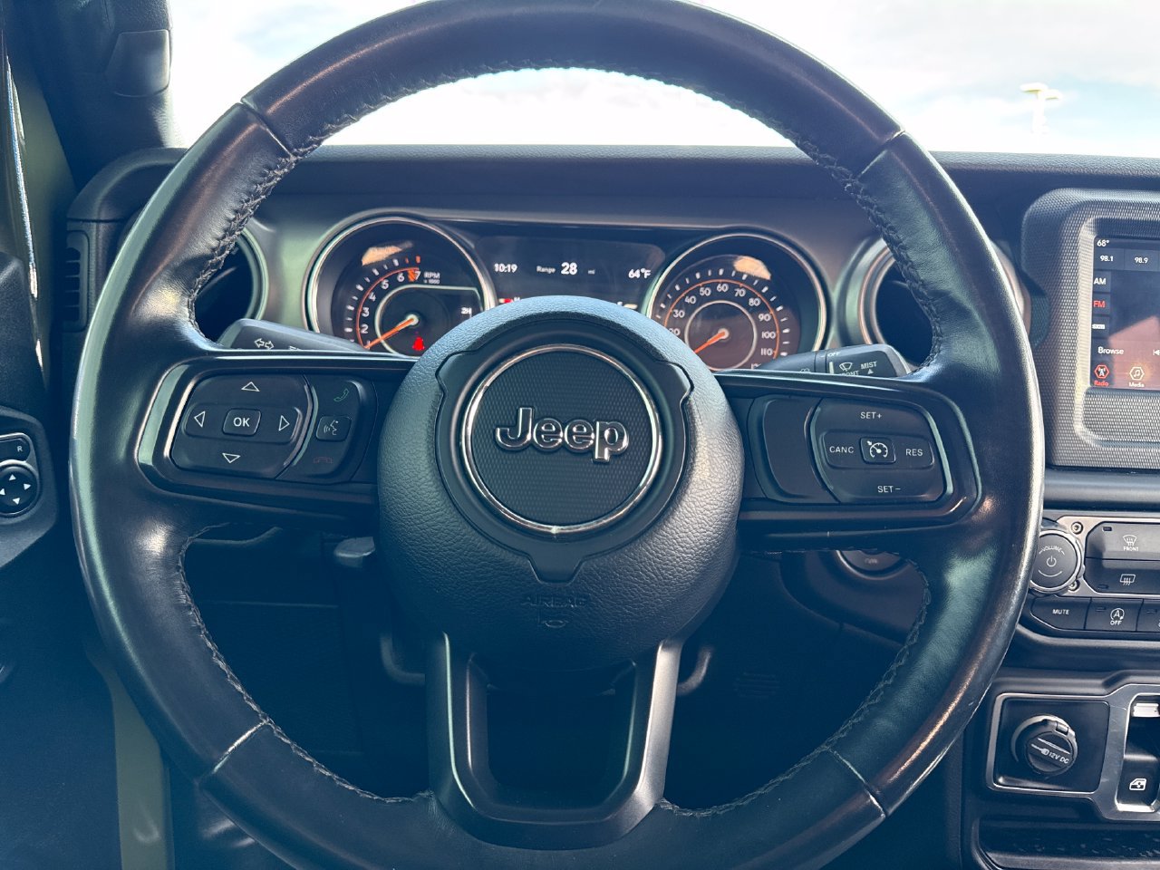 Used 2021 Jeep Wrangler Sport AWD/4WD image 14