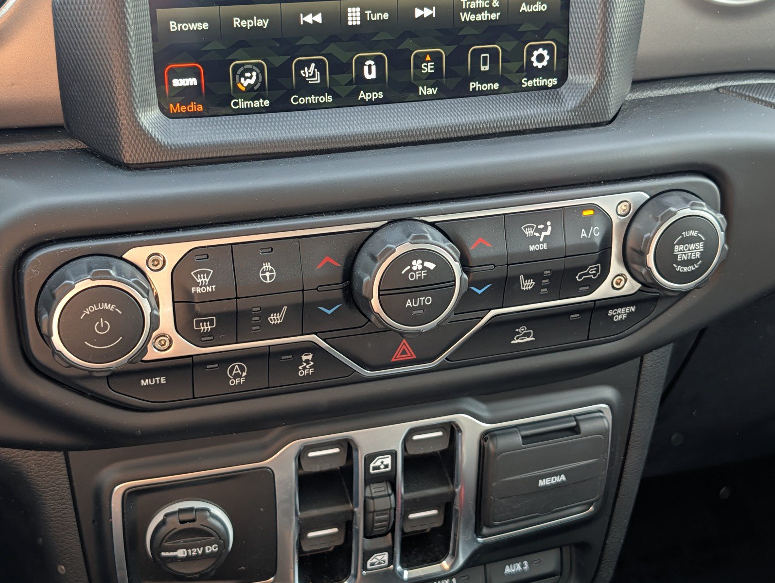 Used 2023 Jeep Wrangler Unlimited Sport AWD/4WD image 23