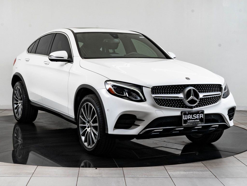 Used 2019 Mercedes-Benz GLC 300 4MATIC Coupe image 12