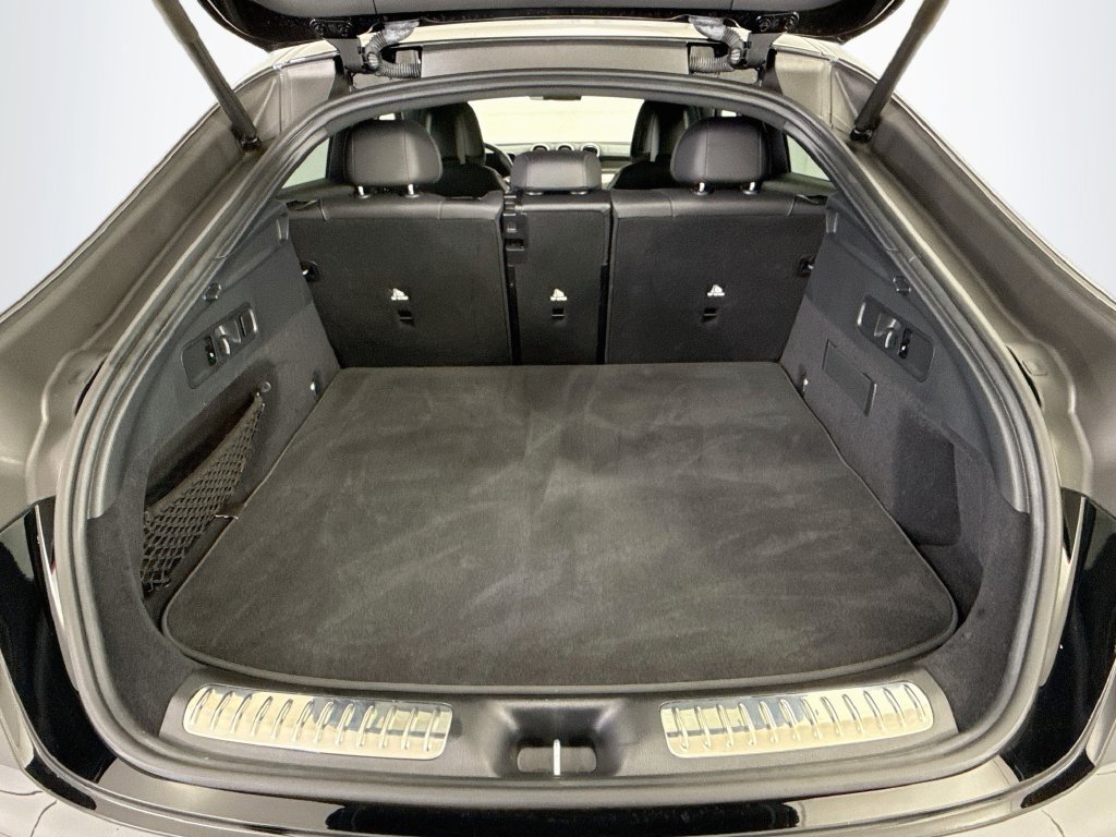 Used 2024 Mercedes-Benz GLC 300 4MATIC image 27