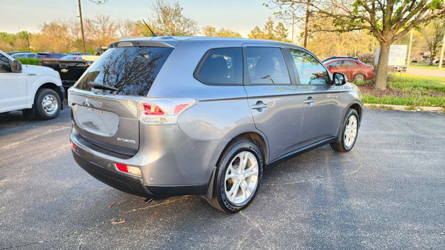 Used 2014 Mitsubishi Outlander SE FWD image 5