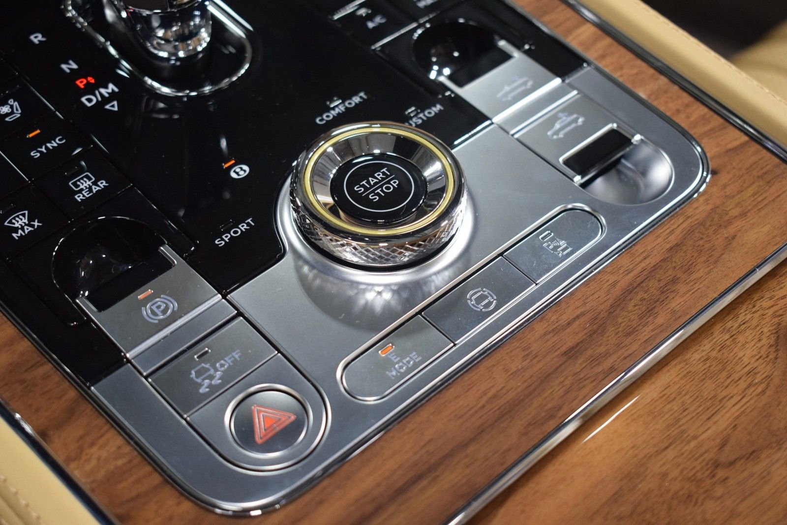 New 2026 Bentley Continental GTC AWD/4WD image 34