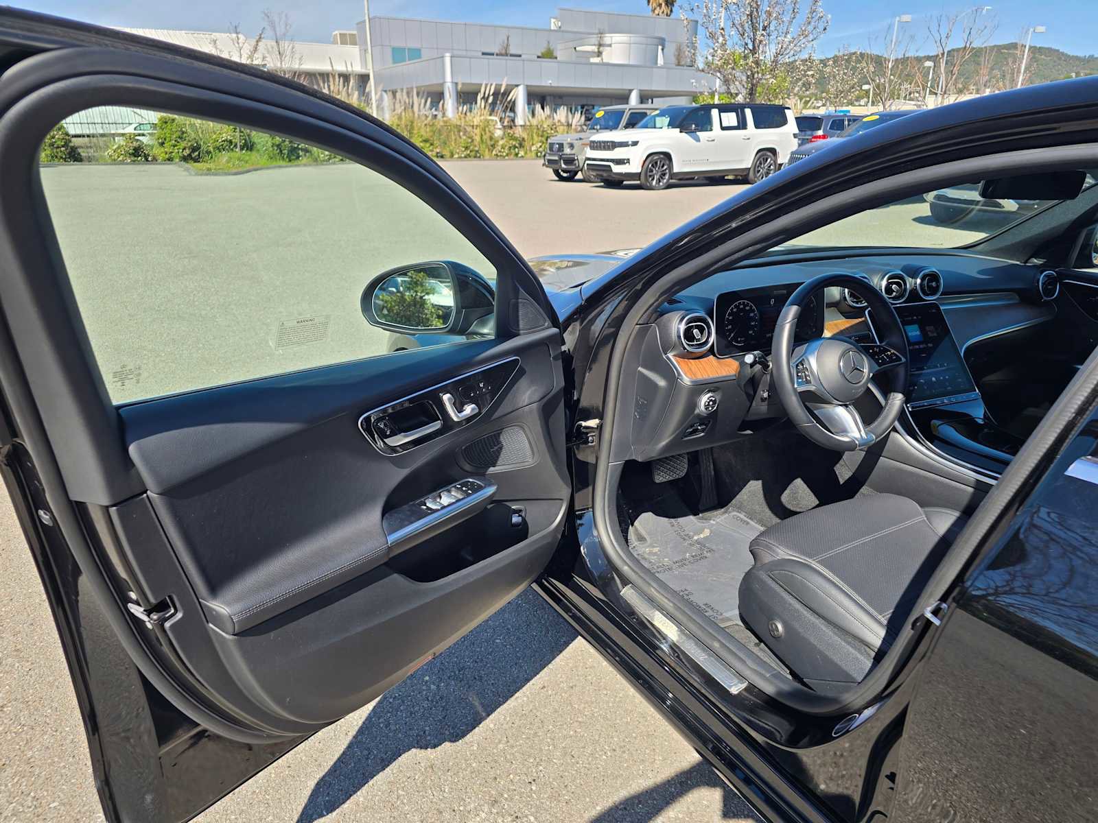 Used 2024 Mercedes-Benz C 300 Sedan image 21