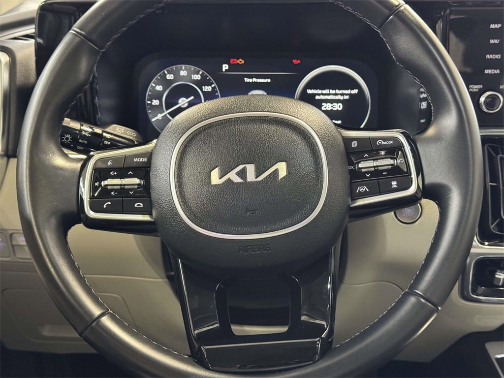 Used 2023 Kia Sorento SX image 21