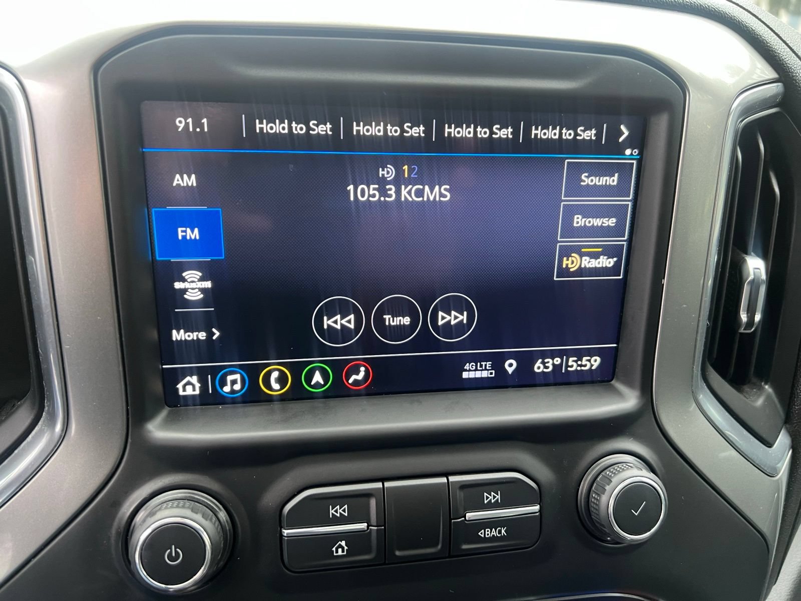 Used 2019 Chevrolet Silverado 1500 LTZ w/ LTZ Convenience Package AWD/4WD image 36