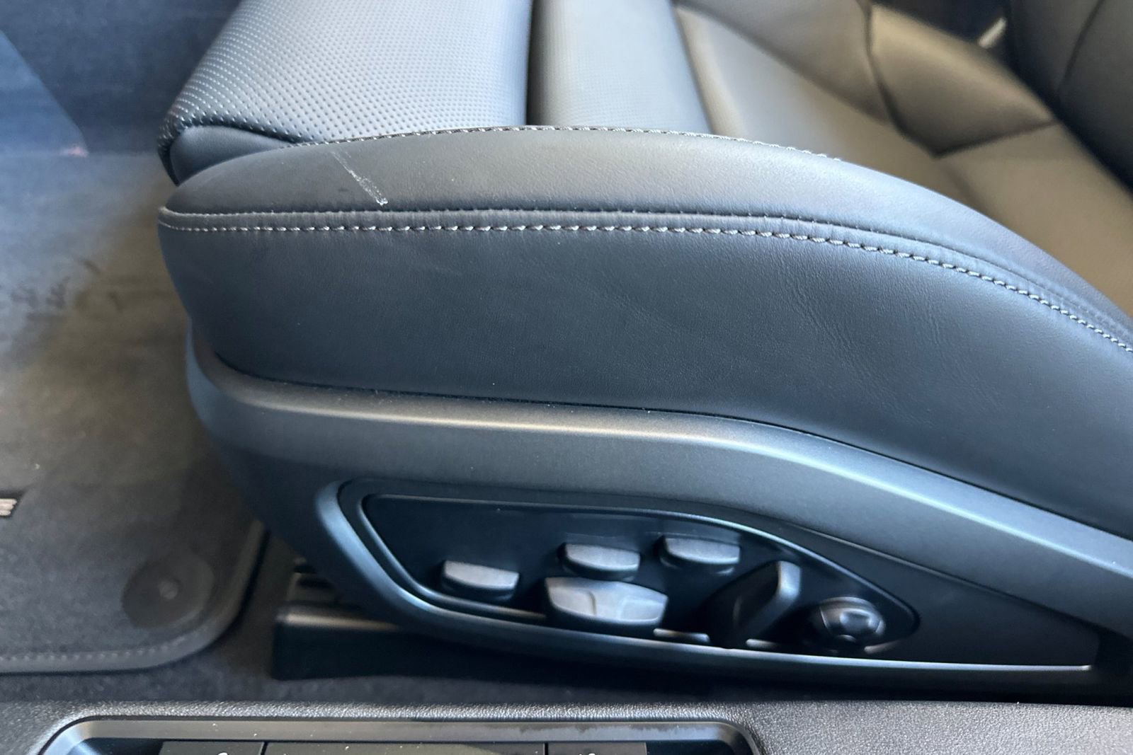 Used 2025 Porsche 911 Carrera S image 15