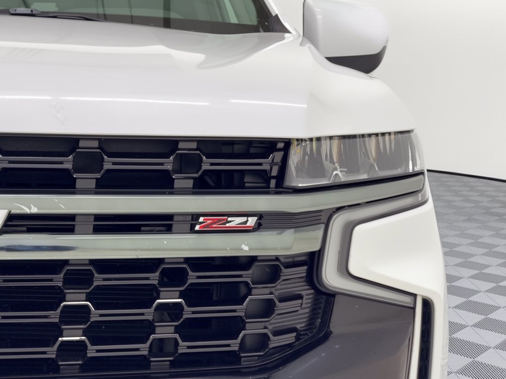 Used 2021 Chevrolet Suburban Z71 w/ Z71 Signature Package AWD/4WD image 12