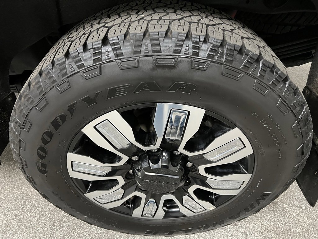 Used 2024 GMC Sierra 2500 Denali w/ Denali Reserve Package image 20