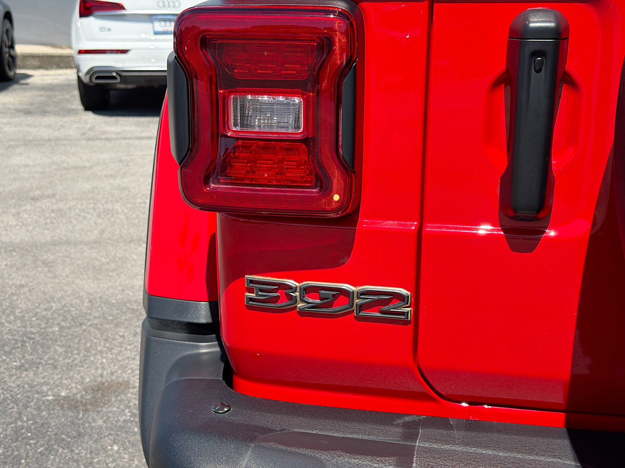 Used 2023 Jeep Wrangler Unlimited Rubicon 392 AWD/4WD image 10