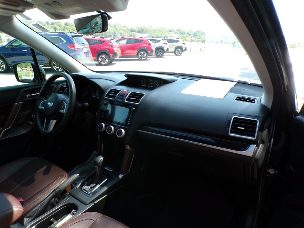 Used 2018 Subaru Forester 2.5i Touring w/ Popular Package #3B AWD/4WD image 14