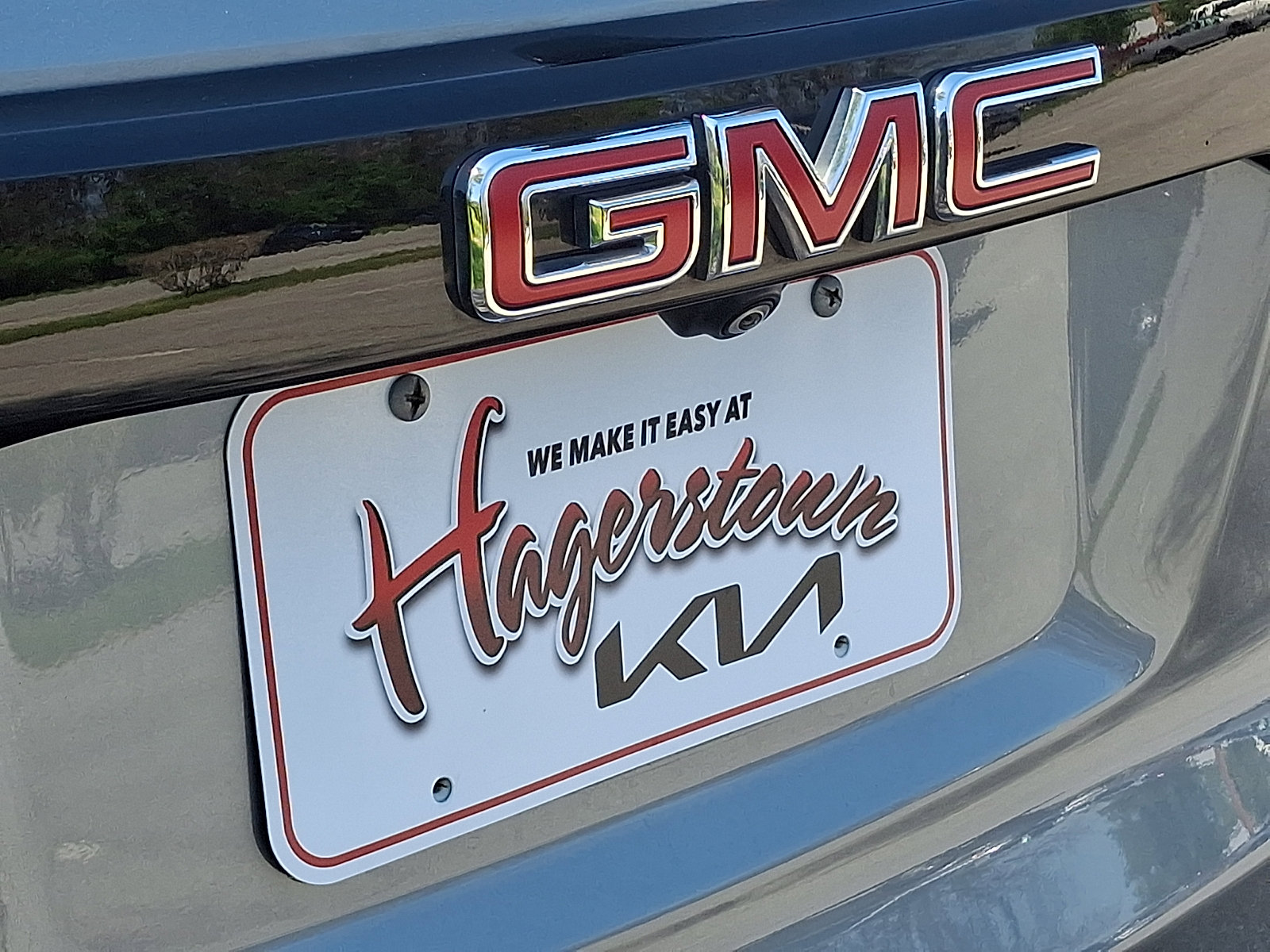 Used 2023 GMC Acadia SLE w/ Driver Convenience Package image 31