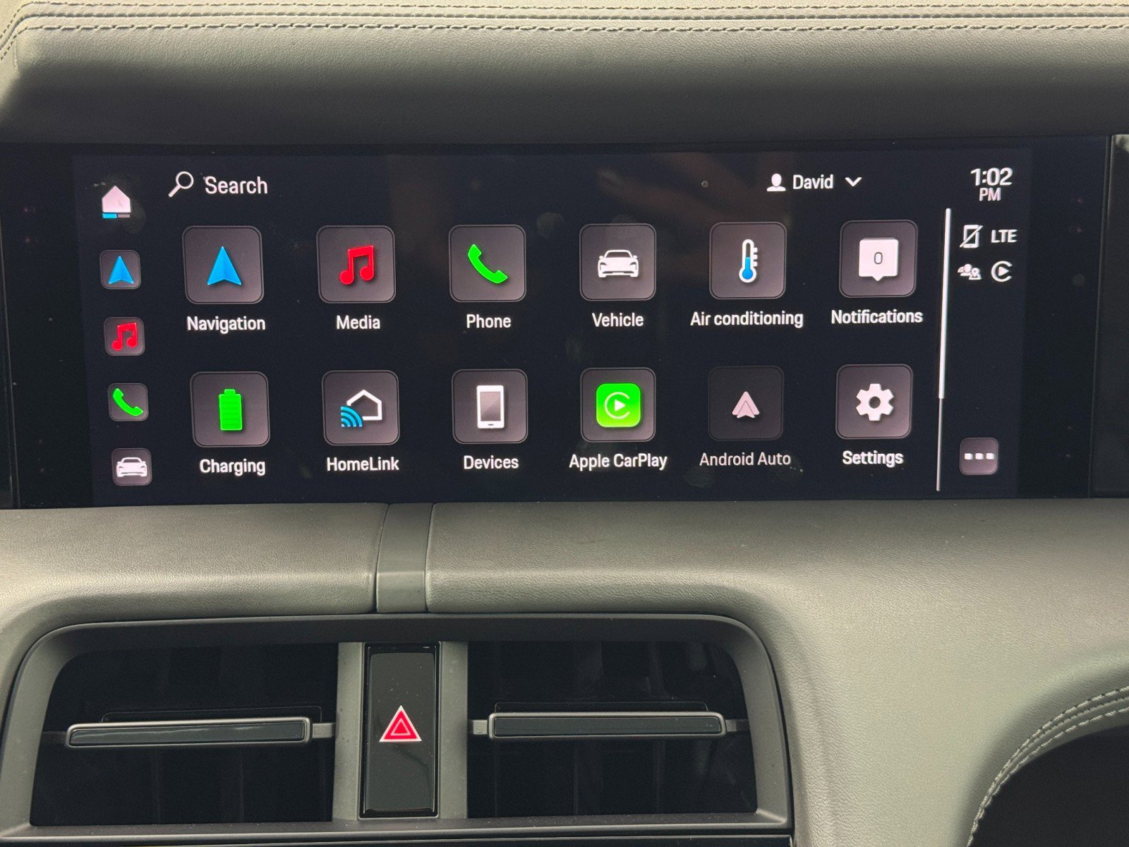 Used 2020 Porsche Taycan 4S w/ Premium Package image 28