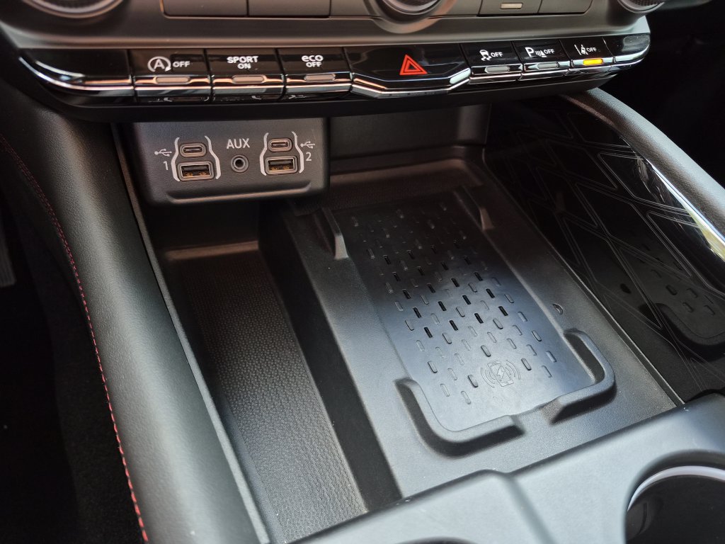 Used 2025 Dodge Durango GT AWD/4WD image 29