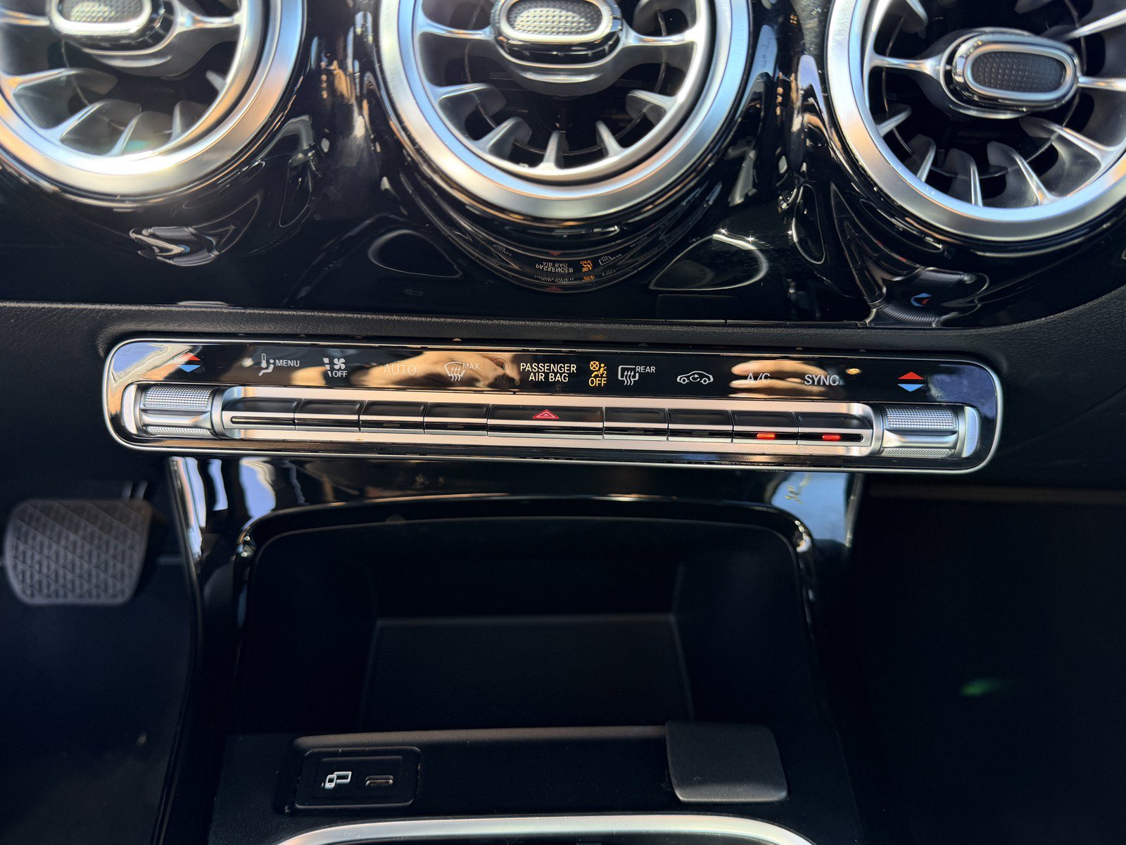 Used 2022 Mercedes-Benz A 220 image 23
