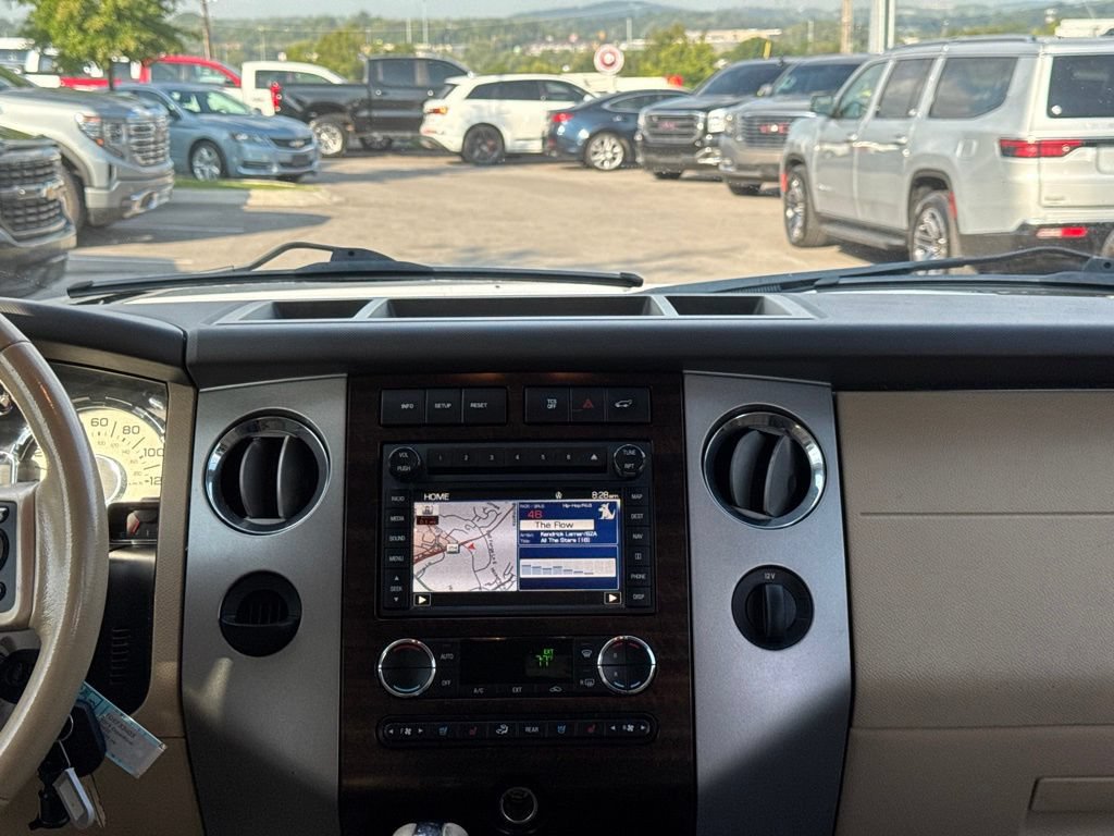 Used 2013 Ford Expedition EL XLT RWD image 20