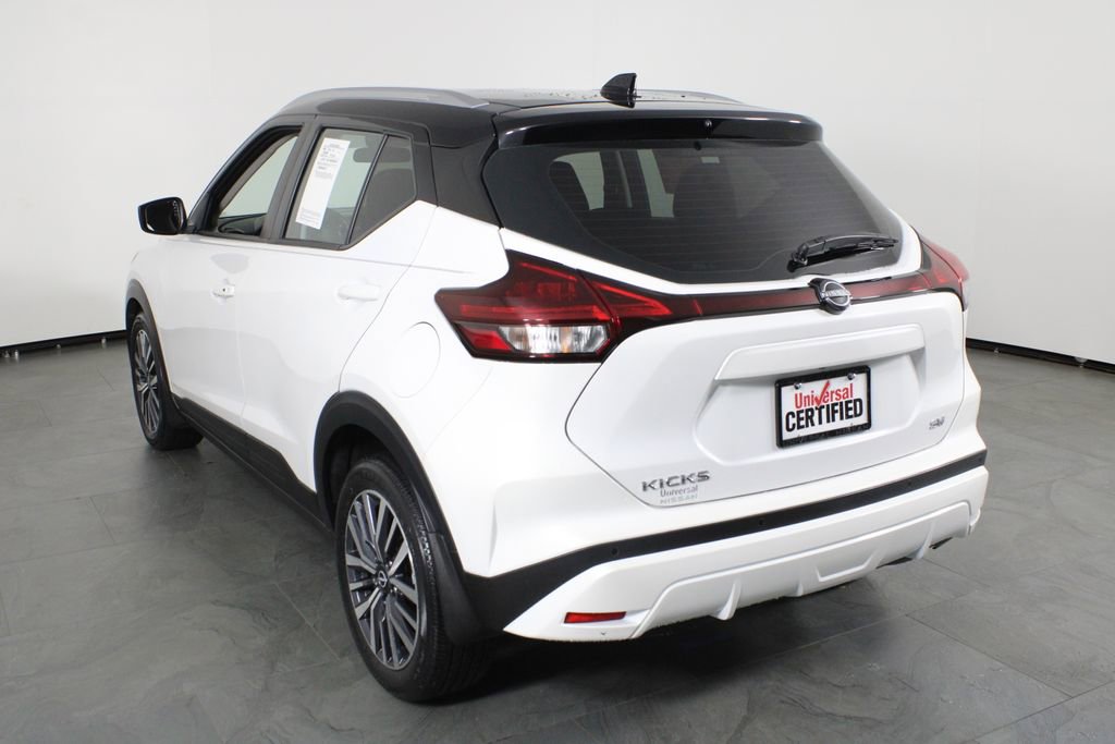Certified 2023 Nissan Kicks SV FWD image 4