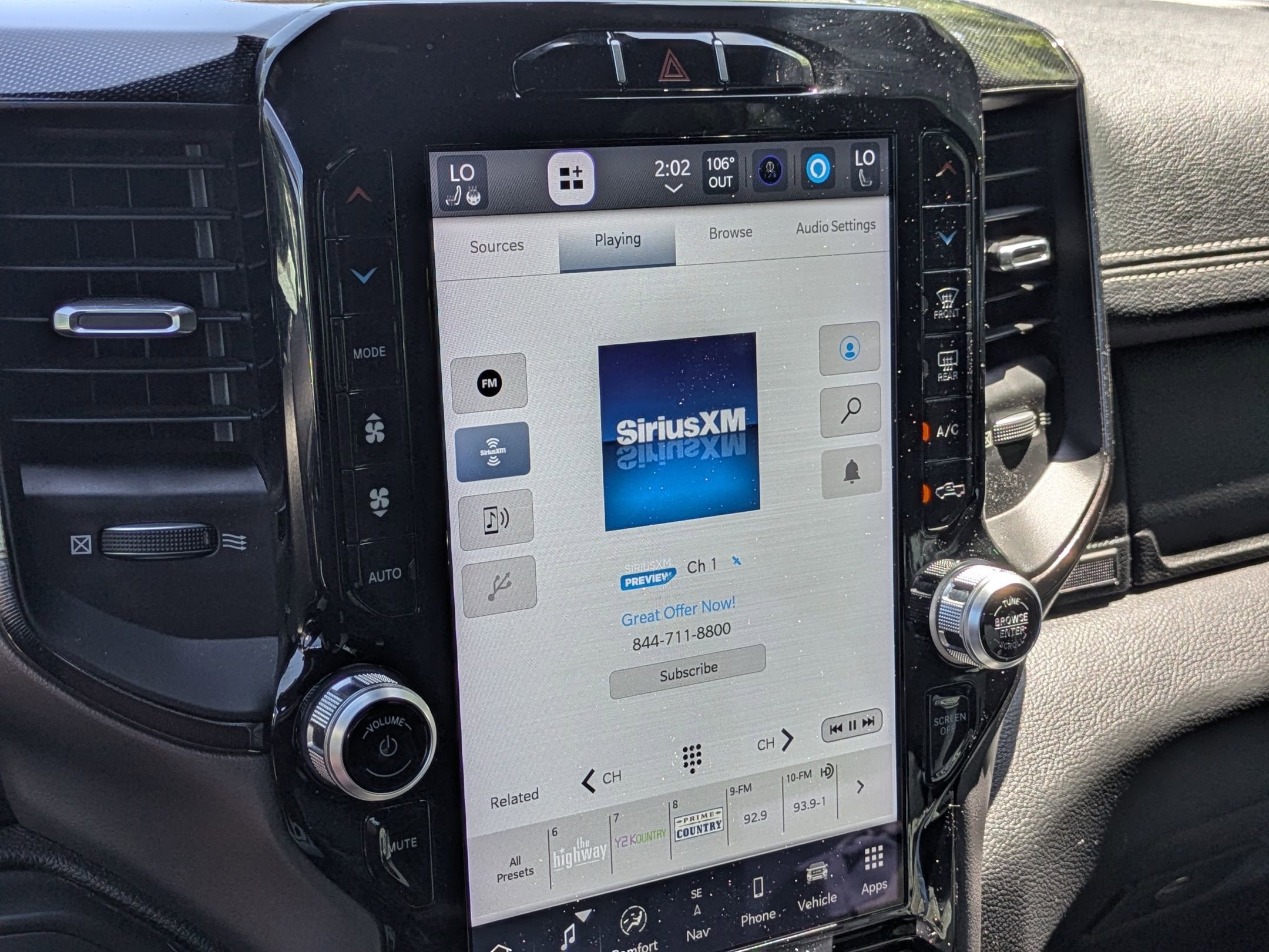 Used 2022 RAM 1500 Laramie AWD/4WD image 19