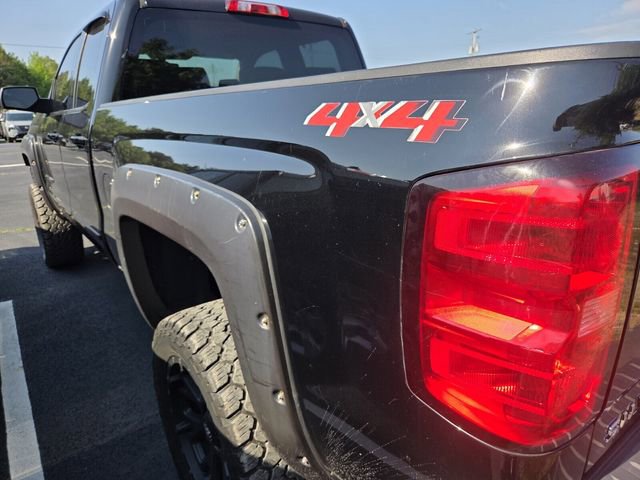 Used 2018 Chevrolet Silverado 1500 LT AWD/4WD image 8