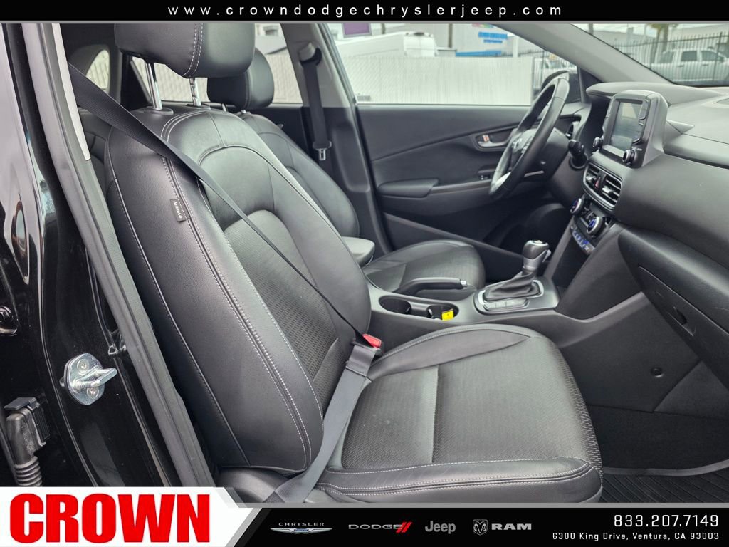Used 2021 Hyundai Kona Limited w/ Cargo Package image 11