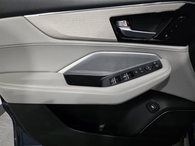 Used 2025 Acura MDX SH-AWD w/ Advance Package image 10