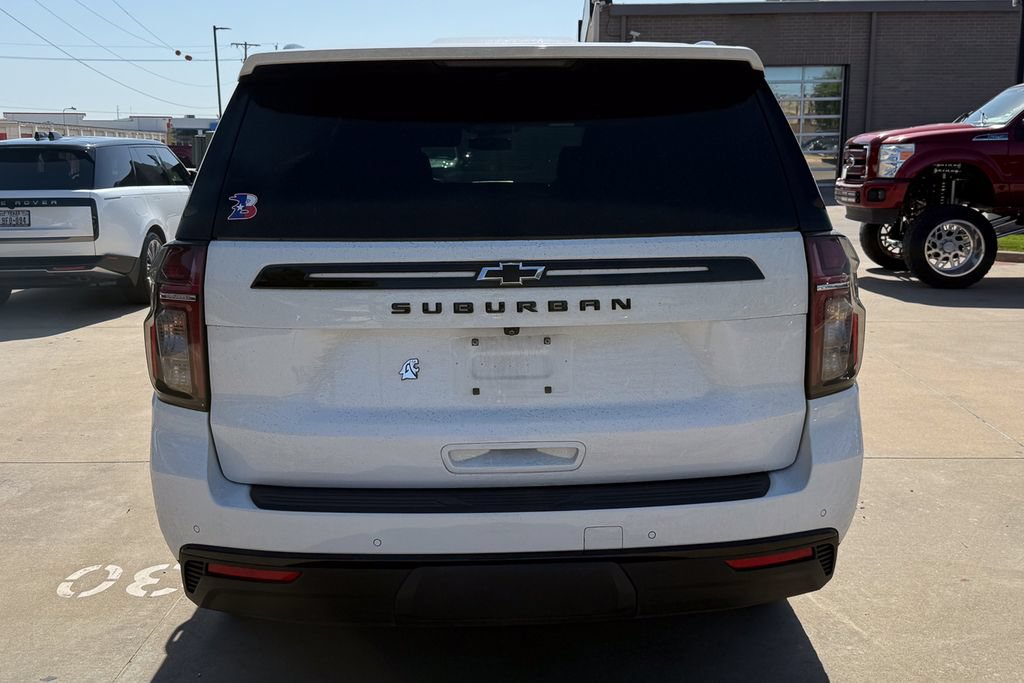 Used 2023 Chevrolet Suburban Z71 w/ Luxury Package AWD/4WD image 5