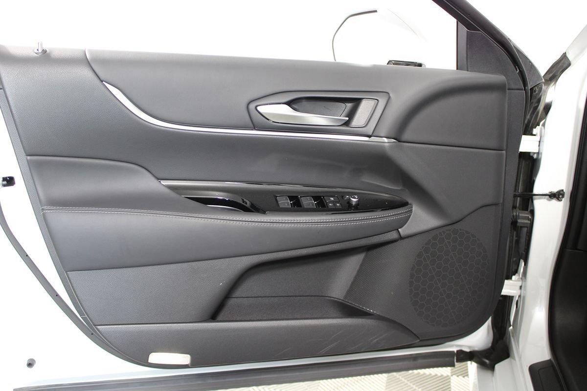 Used 2023 Toyota Mirai w/ Advanced Technology Package RWD image 8