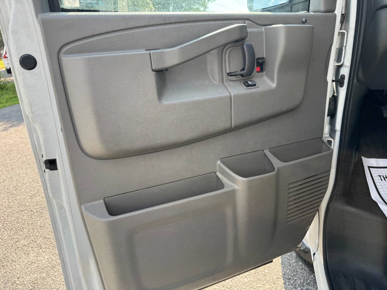 Used 2018 Chevrolet Express 3500 LT w/ LT Preferred Equipment Group RWD image 37