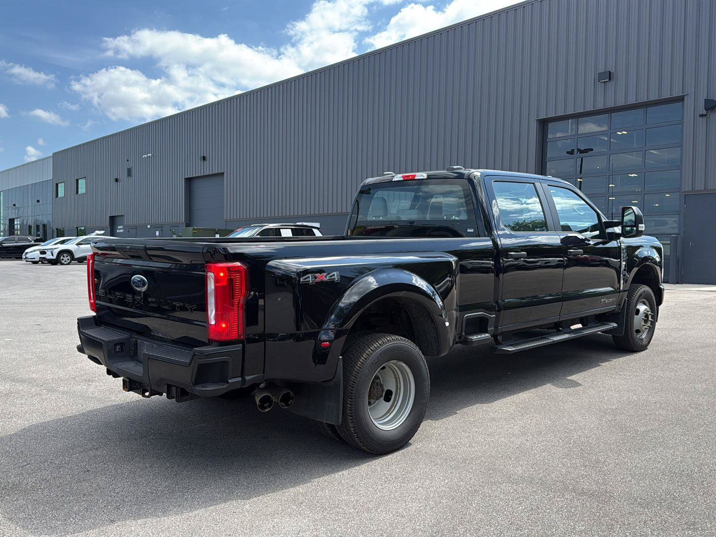 Used 2024 Ford F350 XL AWD/4WD image 3