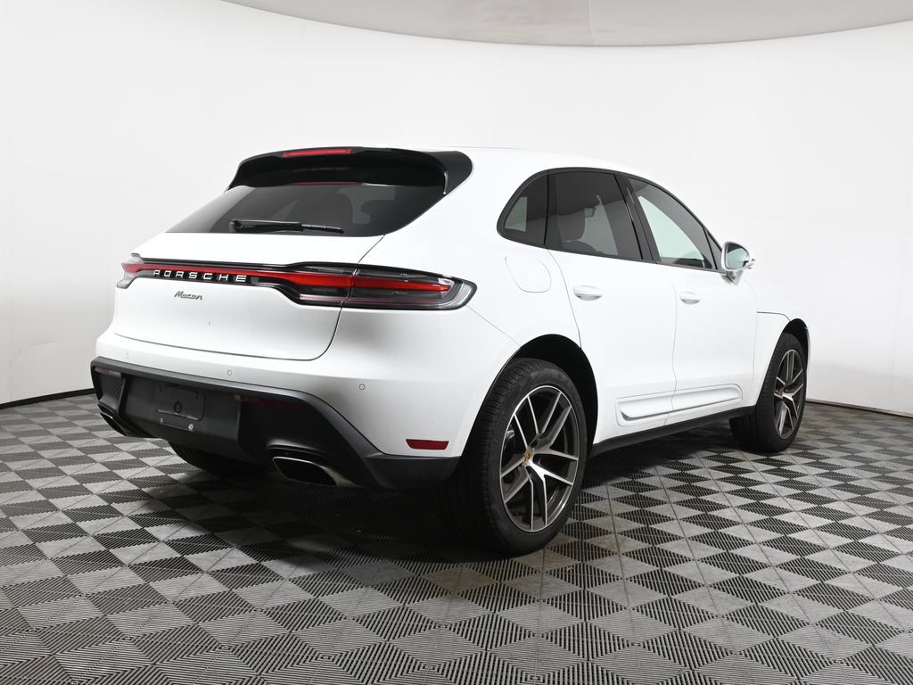Used 2024 Porsche Macan AWD/4WD image 11