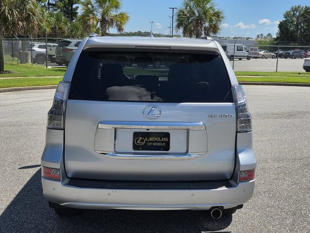 Used 2017 Lexus GX 460 Premium w/ Premium Package AWD/4WD image 3