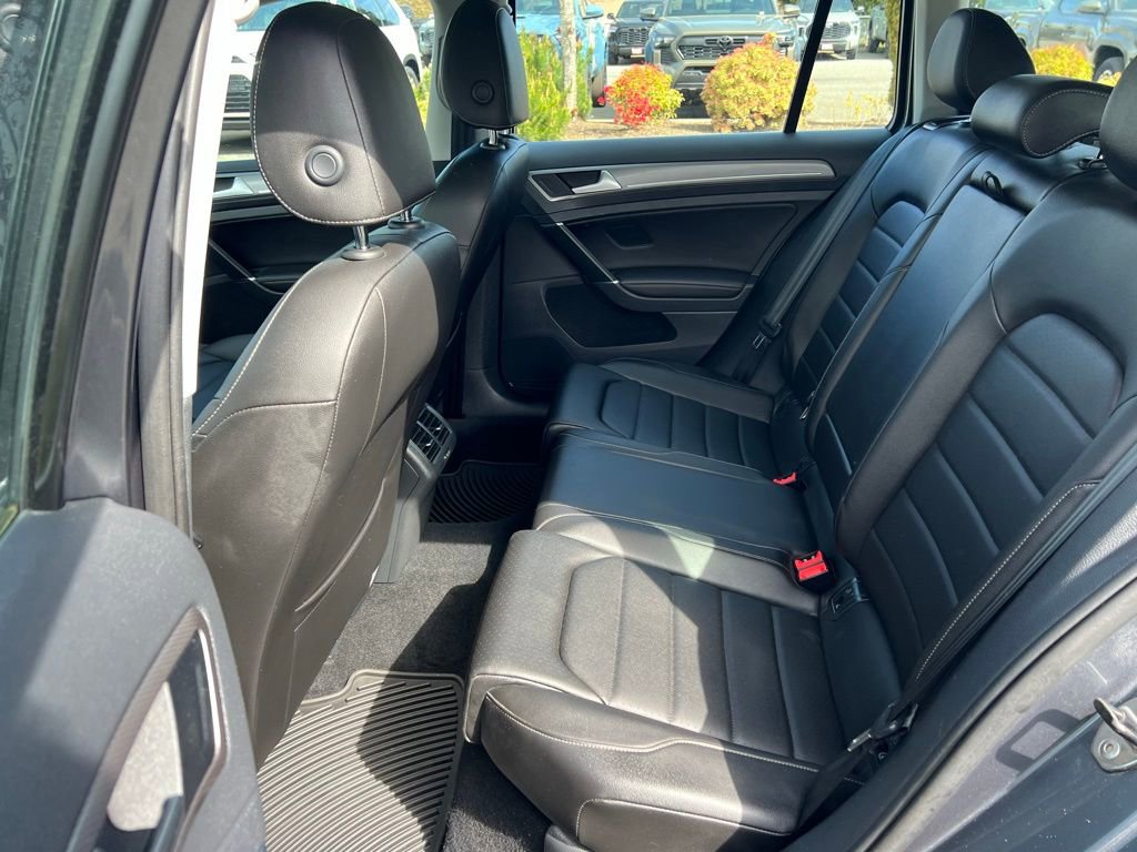 Used 2017 Volkswagen Golf Alltrack SEL AWD/4WD image 17