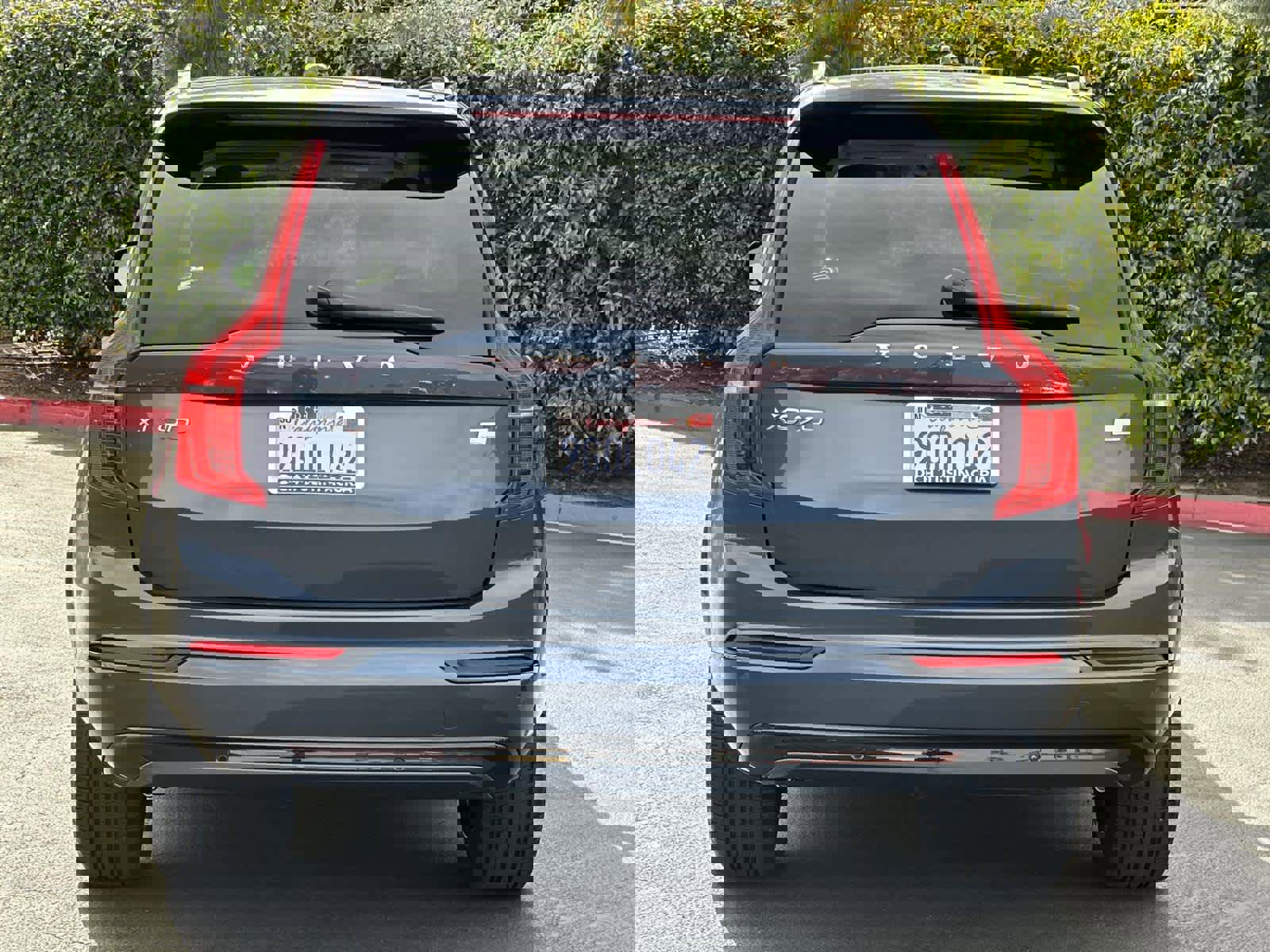 Used 2023 Volvo XC90 T8 Plus image 5