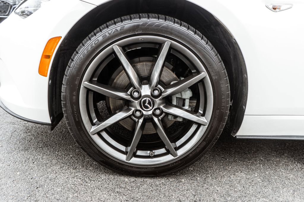 Used 2019 MAZDA MX-5 Miata RF Grand Touring image 34