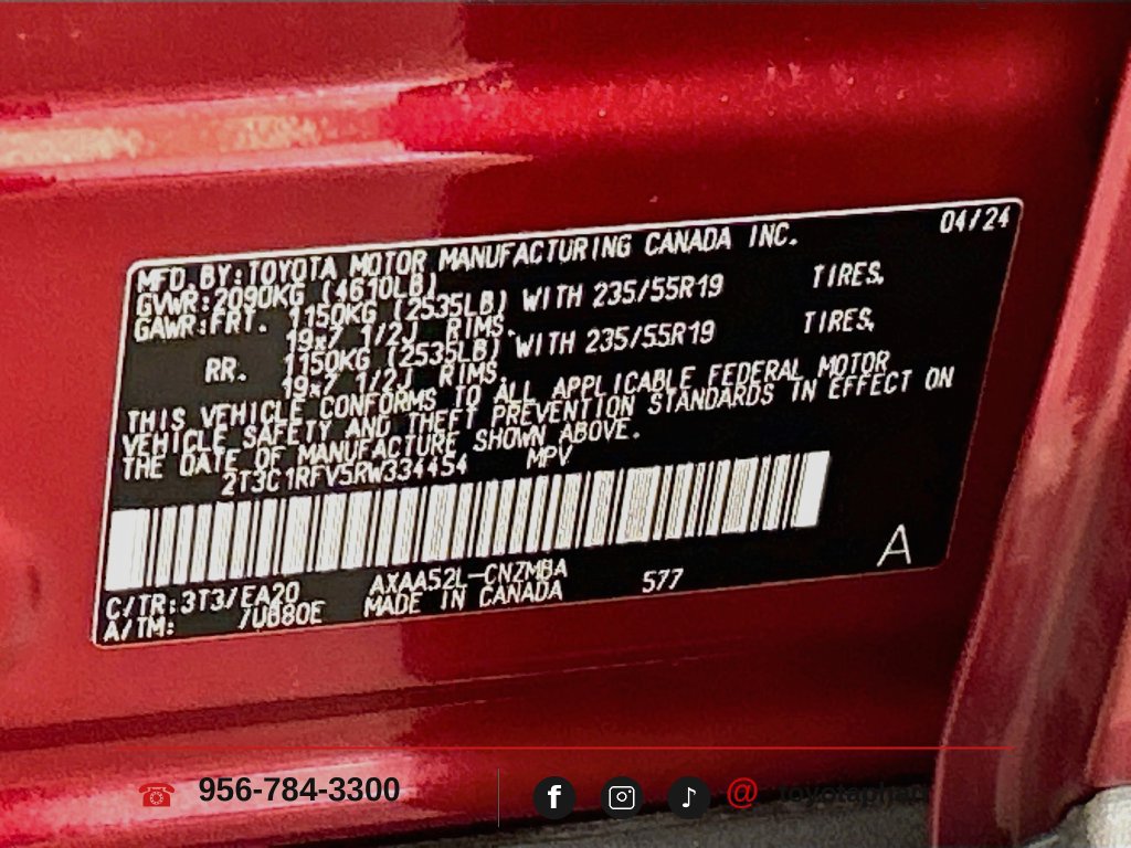Used 2024 Toyota RAV4 XLE Premium FWD image 30
