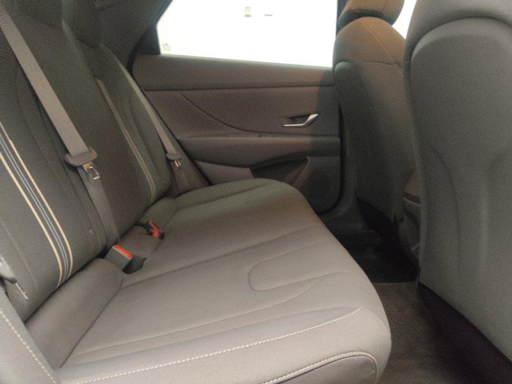 Used 2024 Hyundai Elantra SEL FWD image 19