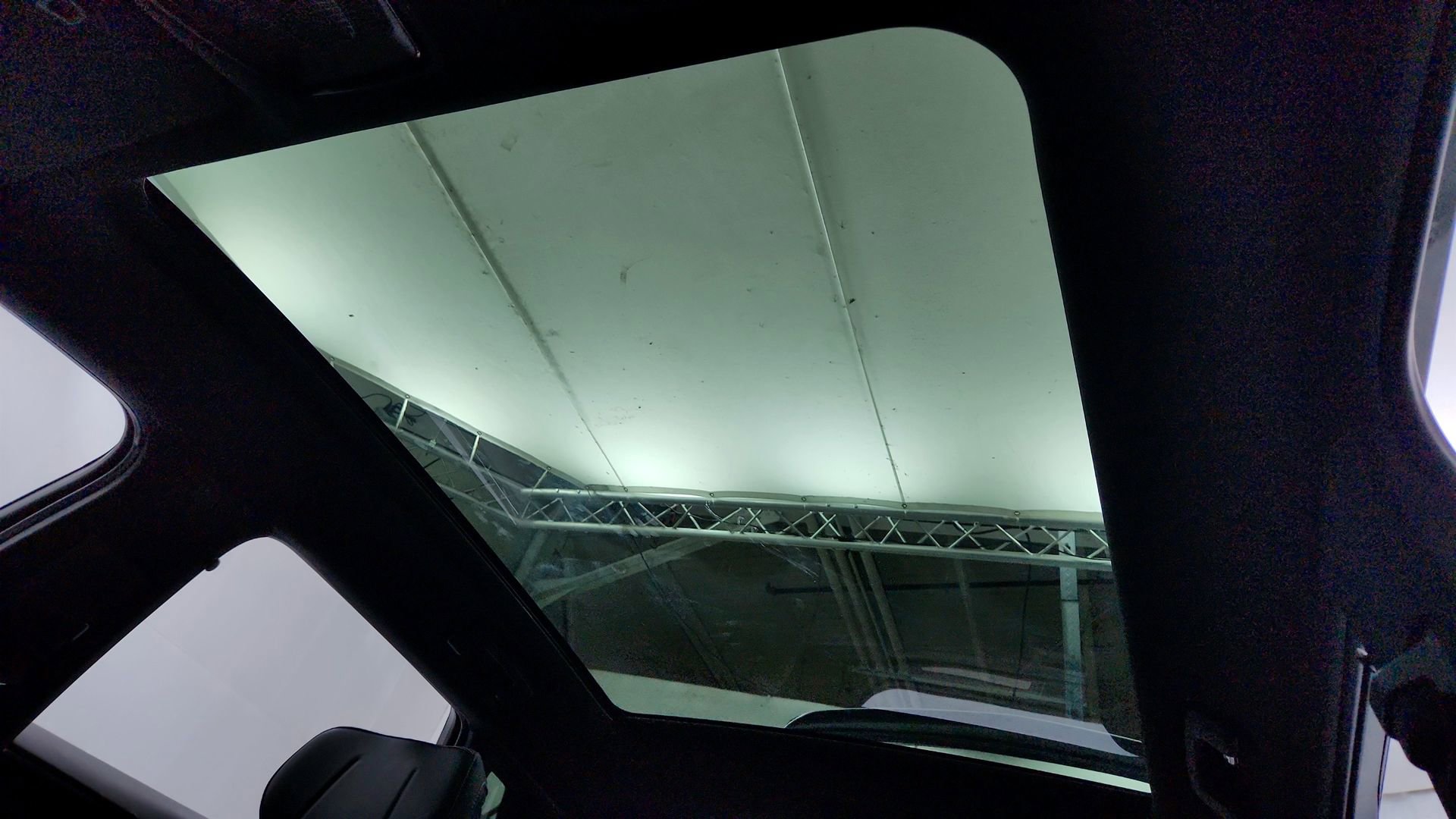 Certified 2025 Cadillac Lyriq Luxury w/ LPO, Floor Liner Package image 17