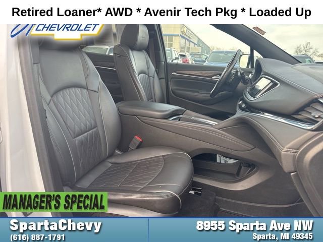 Used 2023 Buick Enclave Avenir w/ Avenir Technology Package AWD/4WD image 18