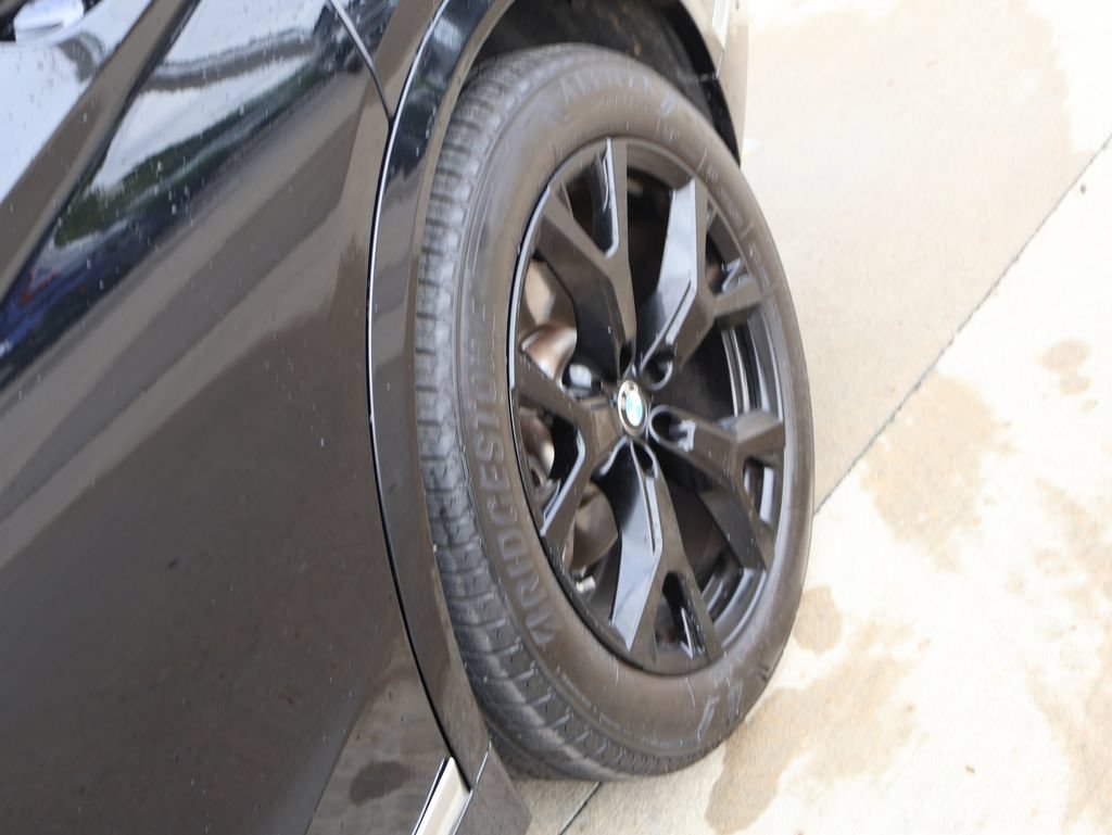 Certified 2025 BMW X7 xDrive40i w/ Premium Package AWD/4WD image 42