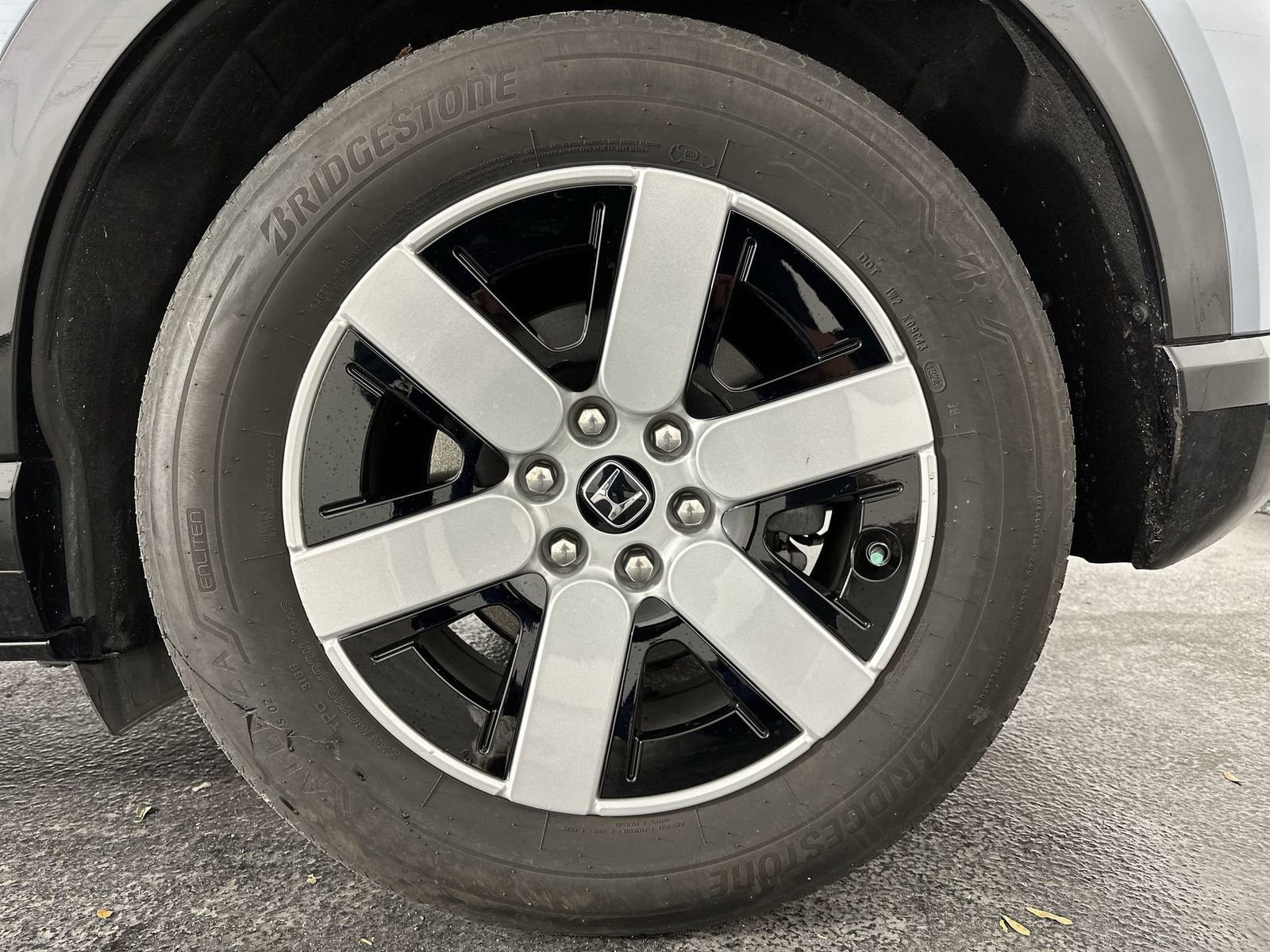 Used 2024 Honda Prologue Touring image 14