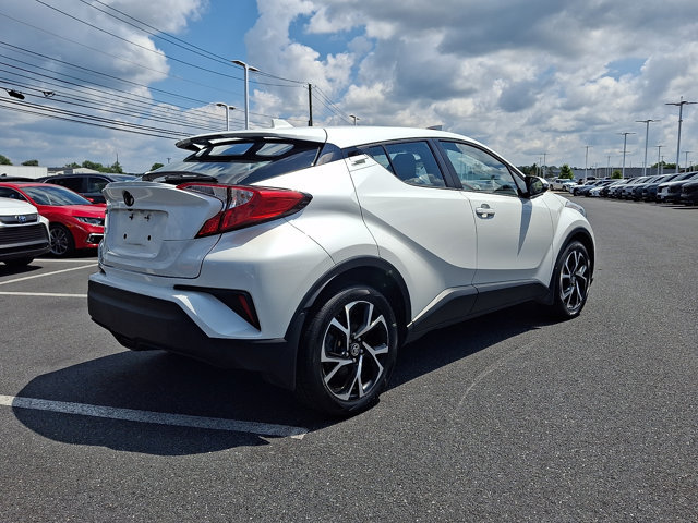Used 2020 Toyota C-HR XLE FWD image 6