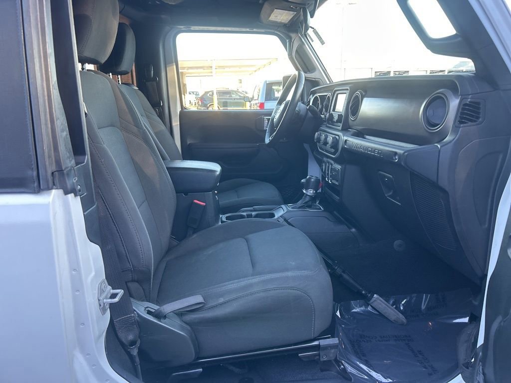 Used 2018 Jeep Wrangler Sport image 24