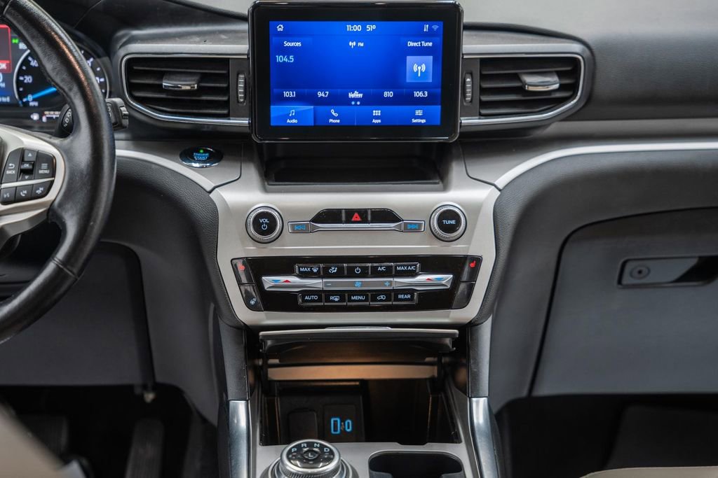 Certified 2021 Ford Explorer XLT w/ Equipment Group 202A image 22