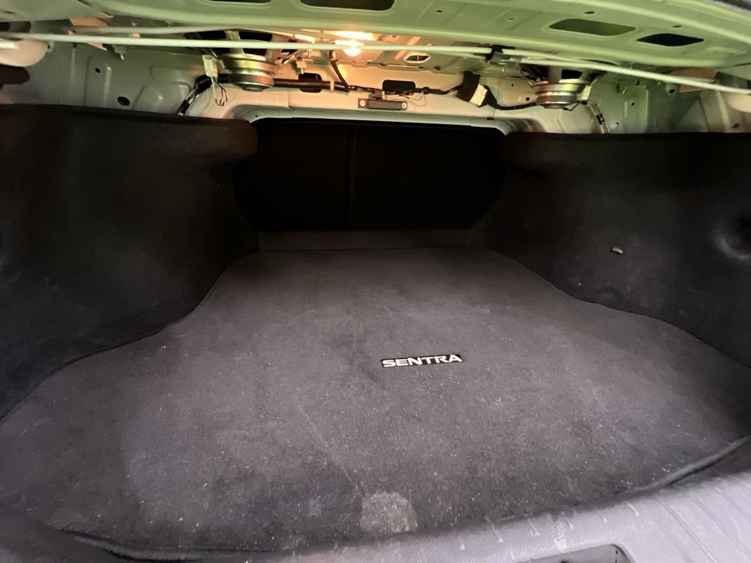 Used 2024 Nissan Sentra SV FWD image 27